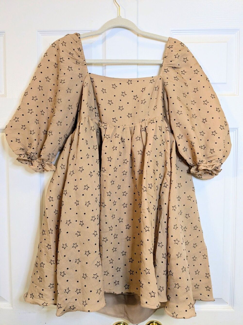 Storia Womens M Beige Black Star Print Puff Sleeve Square Neck Lined Mini Dress